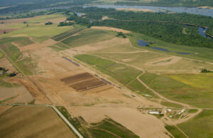Conway&rsquo;s new airport is under construction on an 180-acre site in the Lollie Bottoms in the city&rsquo;s southwest corner. When complete in 2014, the $25 million project will feature a 5,500-foot runway located in an area that can accommodate neighboring aviation.