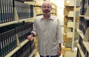 Randy Dixon, director of UA&rsquo;s Pryor Center, will soon launch the Arkansas Story Bus.