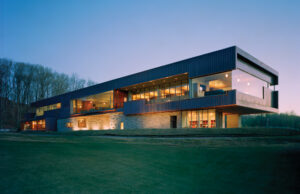The Robert Trent Jones Jr.-designed layout stands as a challenge to all comers while the modern clubhouse sports an award-winning look created by University of Arkansas professor and architect Marlon Blackwell.