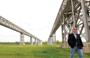 The bridge crane at Helena Harbor is used for loading and unloading barges, said spokesman John Edwards.&nbsp;