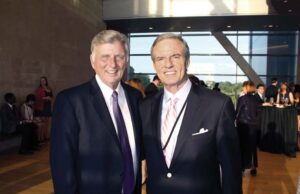 Gov. Mike Beebe, Jim Guy Tucker