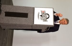 Gov. Mike Beebe helped kick off the wallbreaking ceremony Tuesday for the Arkansas Regional Innovation Hub.