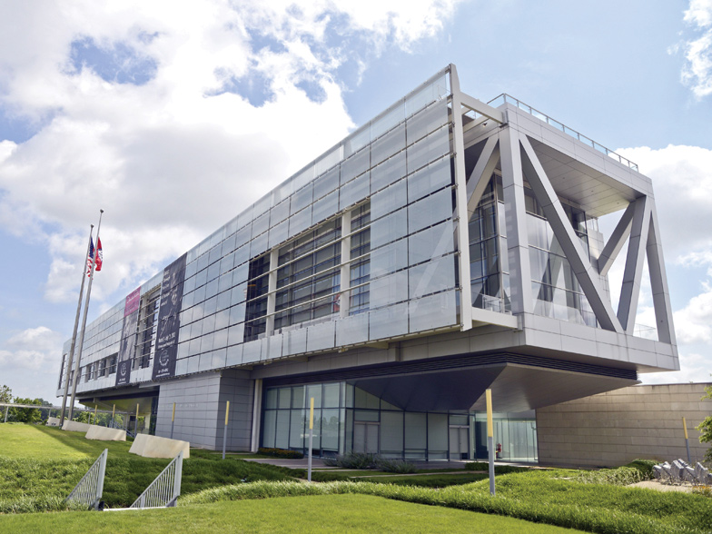 Situated on the banks of the Arkansas River, the William J. Clinton Presidential Center houses a permanent collection and hosts temporary exhibits throughout the year.