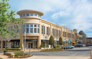 The retail vacany rate in west Rogers, including Pinnacle Hills Promenade, is 4.4 percent.