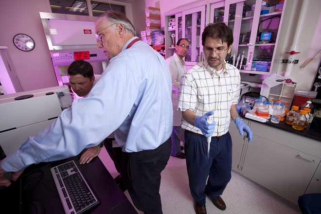 A new group hopes to foster collaboration between researchers at the FDA's National Center for Toxicological Research (above) and Arkansas biotech firms.&nbsp;