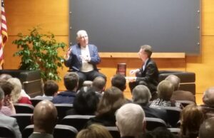Former Acxiom CEO Charles Morgan (left) shares his insights as part of the Arkansas Venture Center's Build IT series. ABPG publisher Mitch Bettis (right) served as moderator.