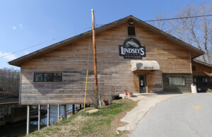 Lindsey's Rainbow Resort &bull; 350 Rainbow Loop, Heber Springs
