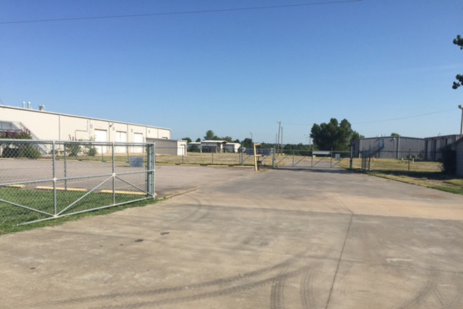 Hugg & Hall bought this 16.2-acre property in Fort Smith.