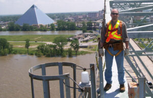 Mike Hill, the heavy-bridge maintenance engineer for the Arkansas Highway & Transportation Department, on the Hernando de Soto Bridge that carries Interstate 40 across the Mississippi River.