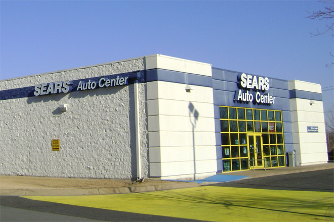 Former Sears Auto Center at 12600 Chenal Parkway in Little Rock.