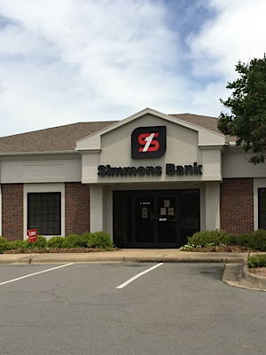 This former Simmons Bank location at 14220 Cantrell Road is slated to become the third Little Rock branch of Relyance Bank.
