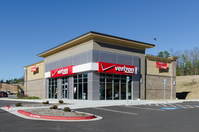 The Verizon Wireless store at 17807 Chenal Parkway.