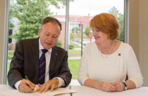 University of the Ozarks President&nbsp;Richard Dunsworth and Arkansas Tech University President&nbsp;Robin Bowen.&nbsp;