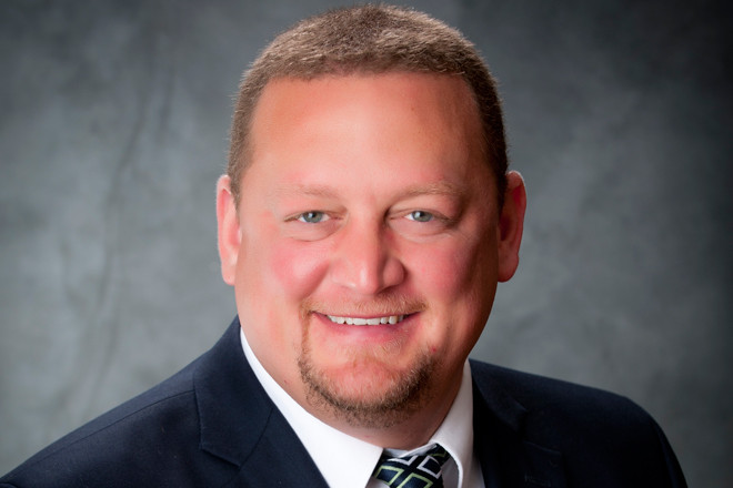 Dusty Middleton of Stone Bank