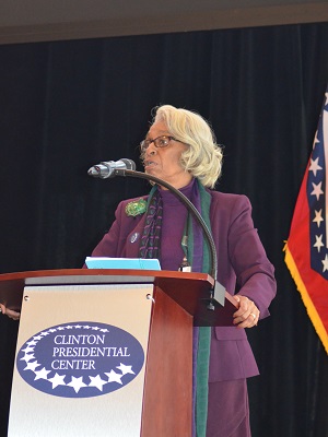 Dr. Barbara Ross-Lee speaks to the Little Rock Rotary Club.