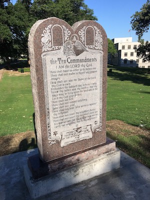 Workers placed the&nbsp;Ten Commandments&nbsp;monument outside Arkansas' Capitol early on May 22 &mdash; two years after lawmakers approved a measure permitting the statue on state grounds.