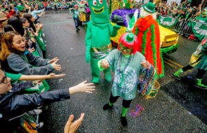 &nbsp;A leprechaun makes short work of it at the World&rsquo;s Shortest St. Patrick&rsquo;s Day Parade, down Bridge Street.&nbsp;