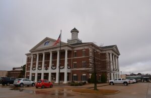 The Farmers Bank & Trust Building at 200 E. Third St. in Hope