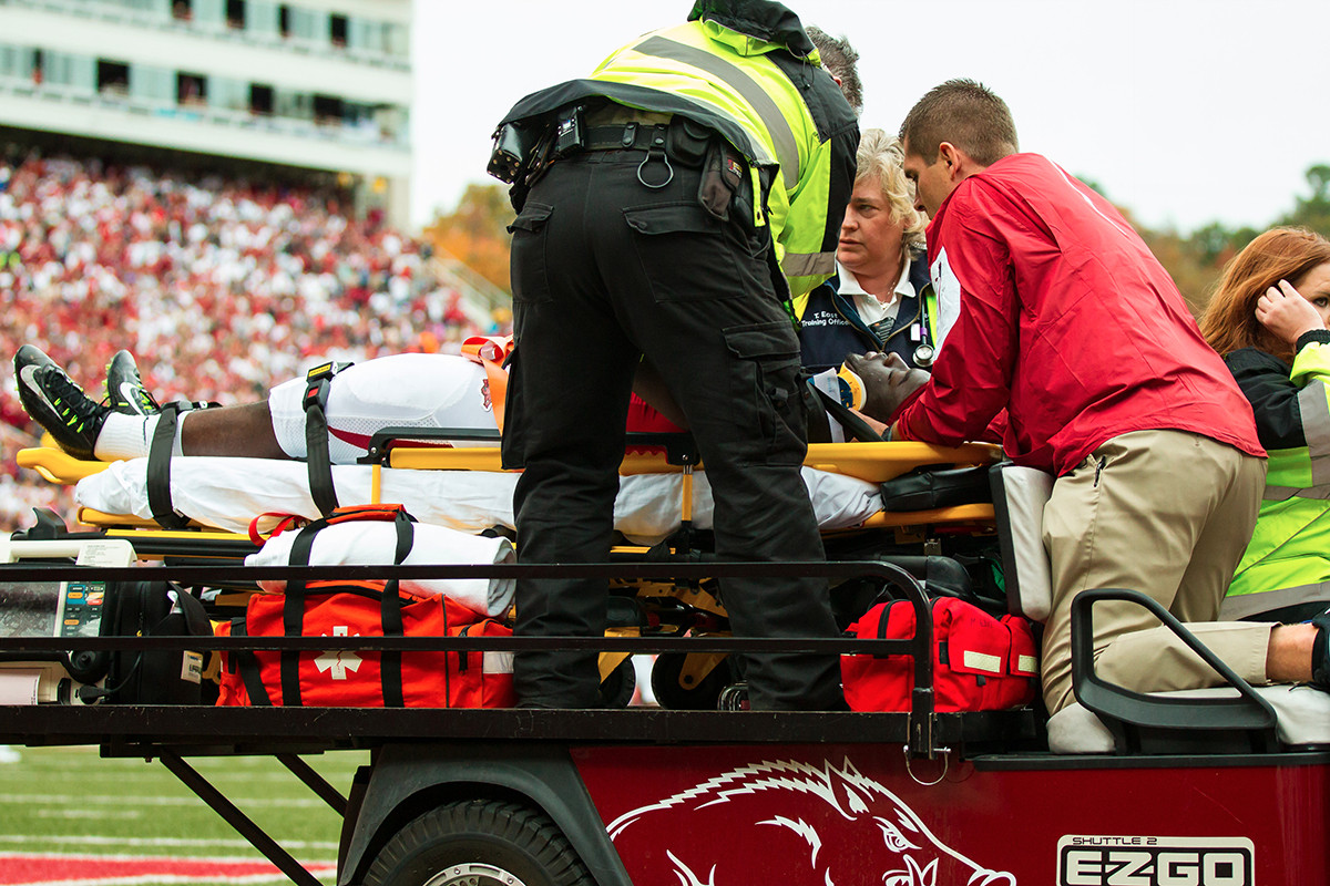 Former Razorback, His Career Ended by Injury, Sues Insurer