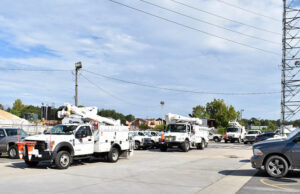 Entergy crews in Louisiana gather to head east. Entergy Arkansas is sending&nbsp;100 distribution line workers and support help&nbsp;as Hurricane Florence bears down on the coast of North Carolina.
