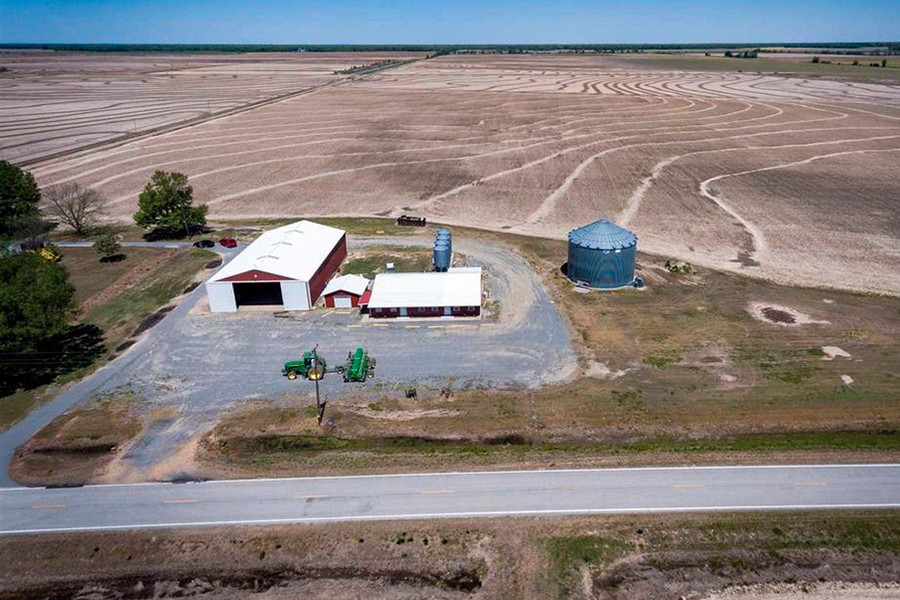 The Limp Duck Lodge near Roe.