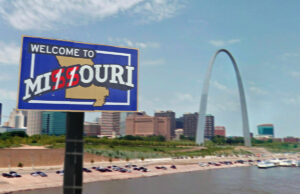 Simmons First National Corp. cracked the Top 10 of Missouri's largest bank franchises with its acquisition of Reliance Bancshares Inc. of Des Peres.