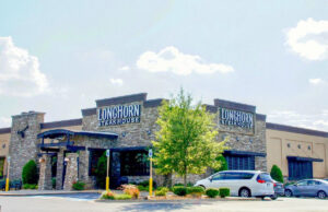 Longhorn Steakhouse restaurant, 2628 S. Shackleford Road in Little Rock