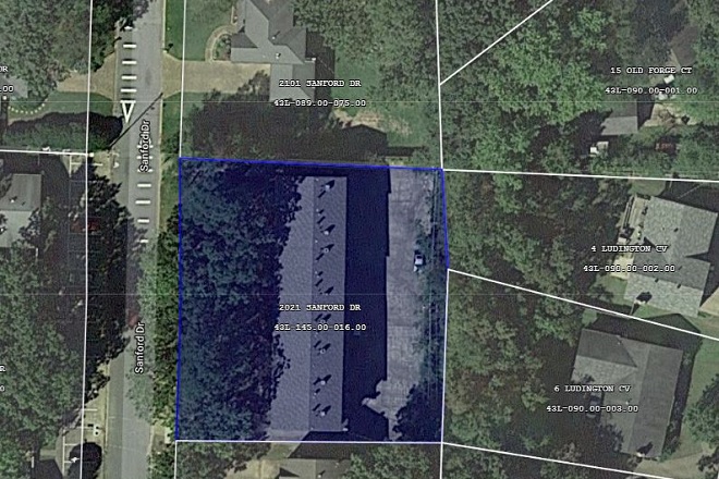 2021 Sanford Drive in Little Rock