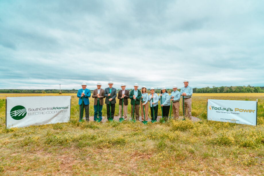 Today's Power will erect 3,800 photovoltaic panels on about eight acres near the headquarters of&nbsp;South Central Arkansas Electric Cooperative in Arkadelphia.