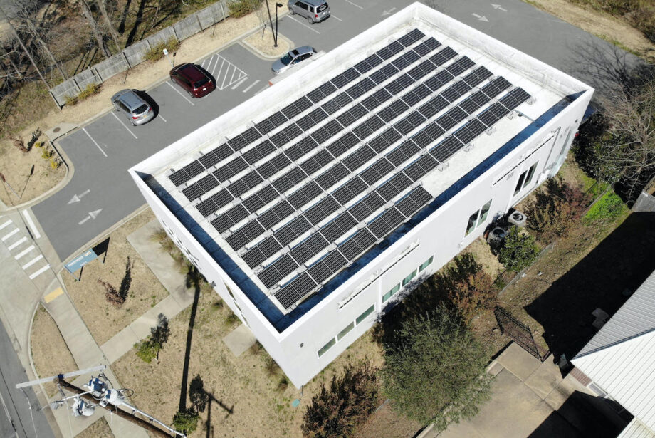 Aerial photo of&nbsp;Associates Physical Therapy.&nbsp;Seal Solar is helping the Little Rock business become the state&rsquo;s first solar-powered medical facility.