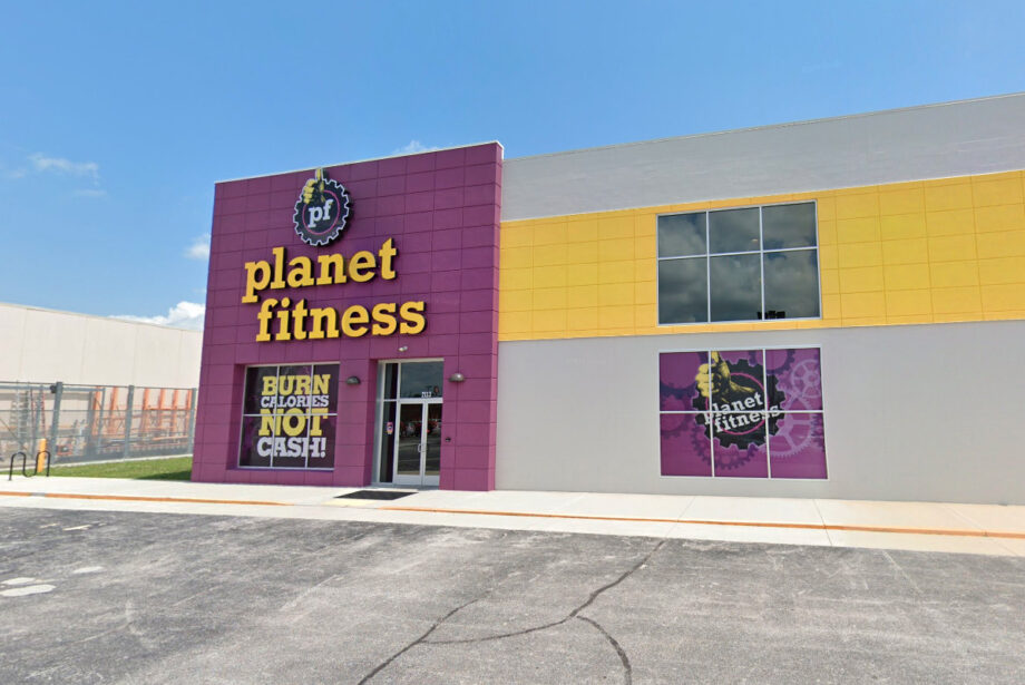 A Planet Fitness property constructed by C.R. Crawford Construction in Joplin, Missouri.
