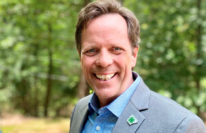 John Thomas of the Arkansas 4-H Foundation.