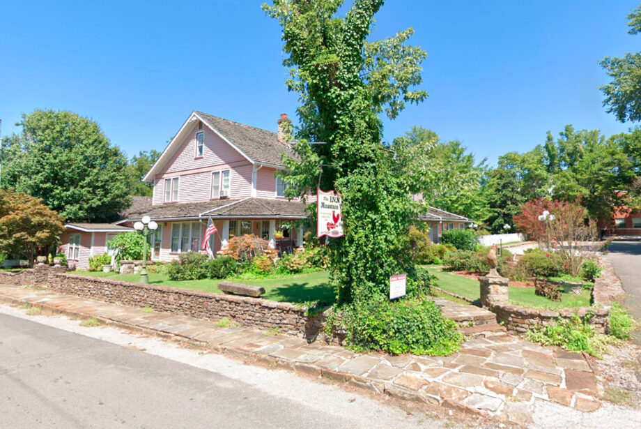 The Inn at Mountain View has been a popular bed-and-breakfast in the Stone County town, home to the Arkansas Folk Center.