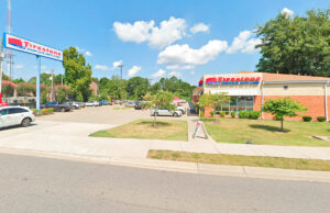 Firestone at 7426 Cantrell Road in Little Rock