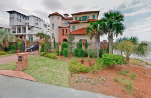 A sale is pending on the seaside manor that Mike and Janet Huckabee built in Santa Rosa Beach, Florida.