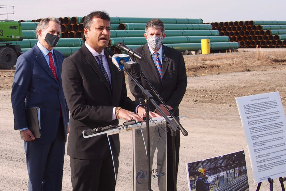 Welspun COO Rajesh Chokhani (center) talks about how the end of the Keystone XL pipeline could affect his Little Rock factory as U.S. Rep. French Hill (left) and&nbsp;Bryan Day, executive director of the Little Rock Port Authority, listen.