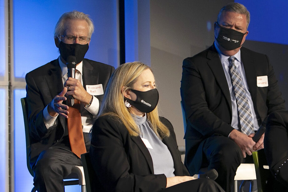 Richard Bell (back row, left), president and CEO of Bell & Co. of North Little Rock, talks keys to success during a roundtable discussion that included&nbsp;Todd Townsend (back row, right), vice president and CFO of Ozark Electric Cooperative Corp., and&nbsp;Gina Dailey, CFO of Pinnacle Pointe Hospital of Little Rock.