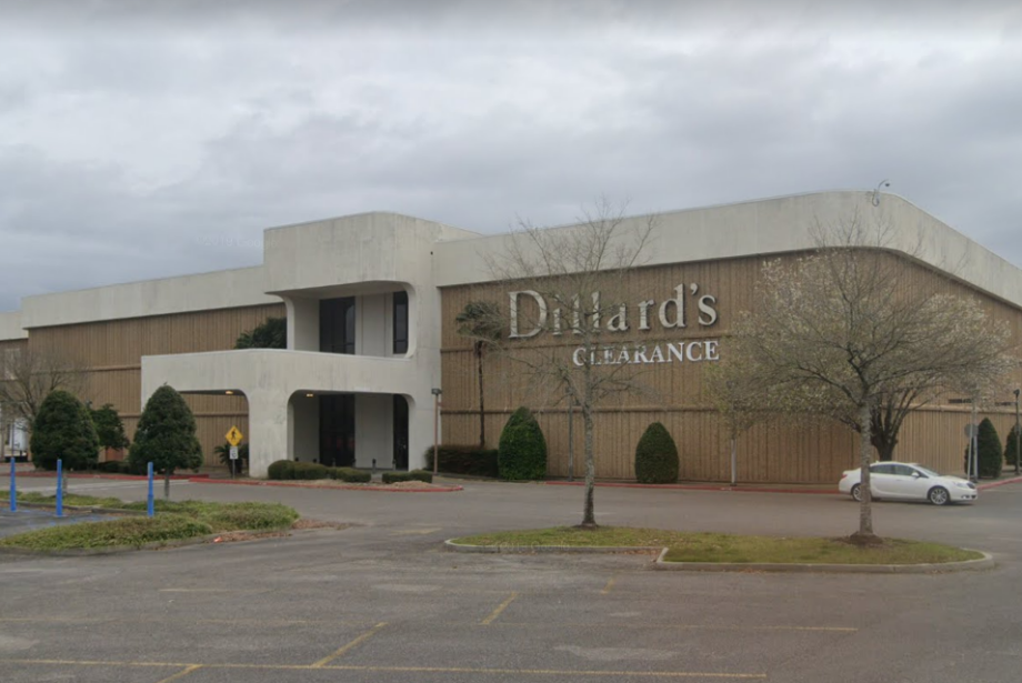 A Google Street View image of a Dillard's property at Cortana Mall in Baton Rouge, Louisiana. Dillard's has accused the Louisiana Department of Economic Development of failing to pay $3.5 million in an arrangement for Amazon to acquire the property.&nbsp;