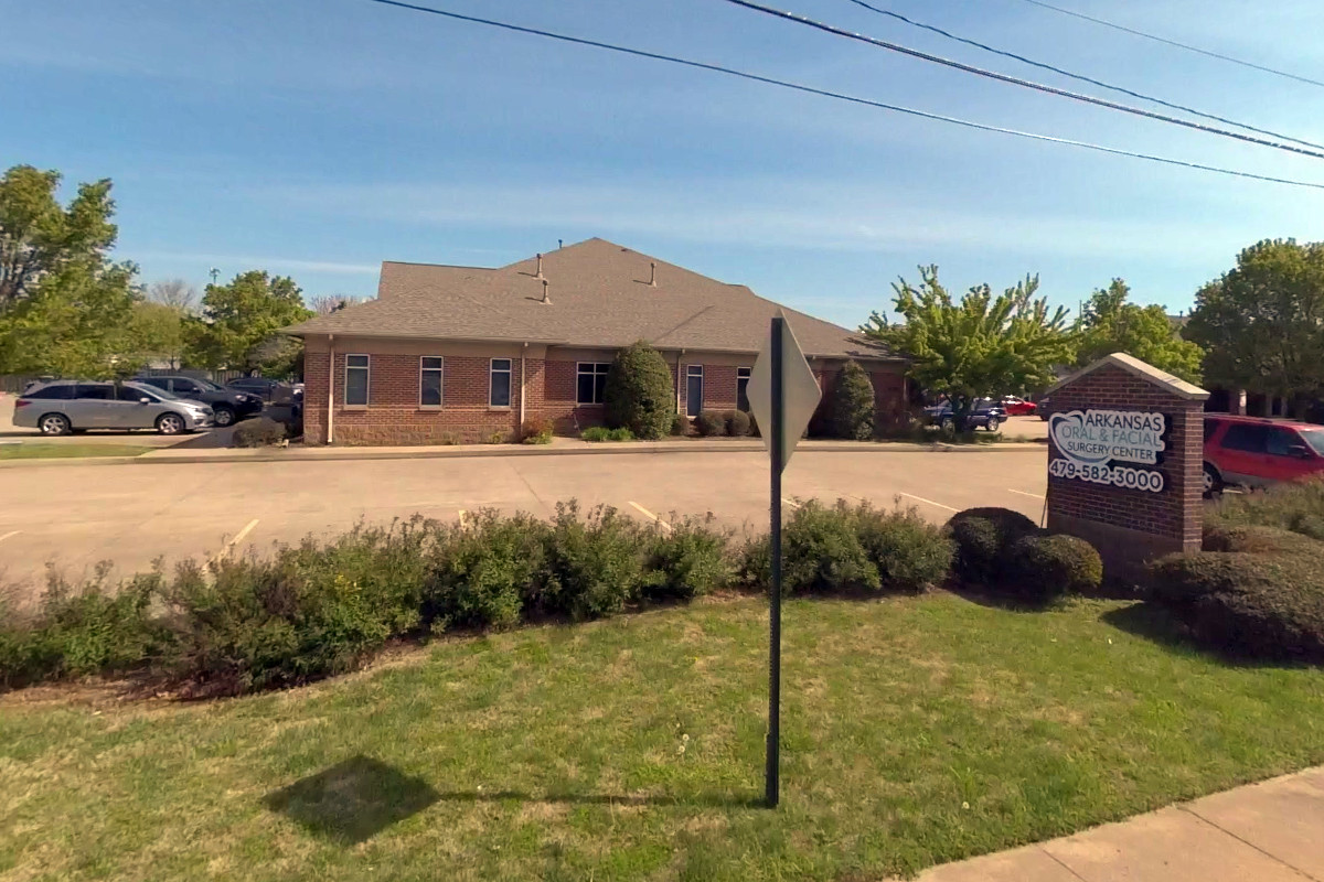 Springdale Surgery Center Sold for $3M