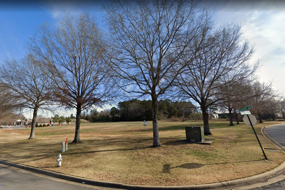 Dyne Hospitality Group says it will build its headquarters at the corner of Ranch Boulevard and Ranch Drive in west Little Rock.