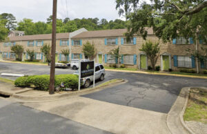 A Google Street View image of Arbor Pointe Apartments at 3802 Kavanugh Blvd. in Little Rock