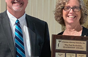 Paul Chapman&nbsp;receives the Win Rockefeller Leadership Award.