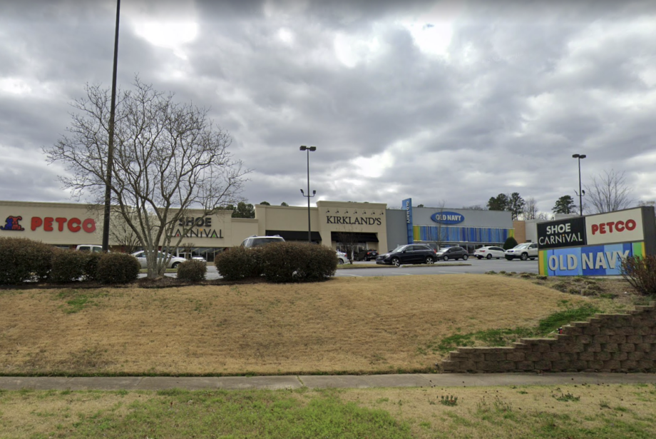 Retailers in Chenal Commons.