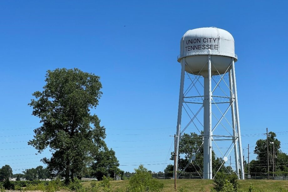 The water tower in Union City, Tennessee. Ritter Communications announced in December that it had expanded fiber services to the area.