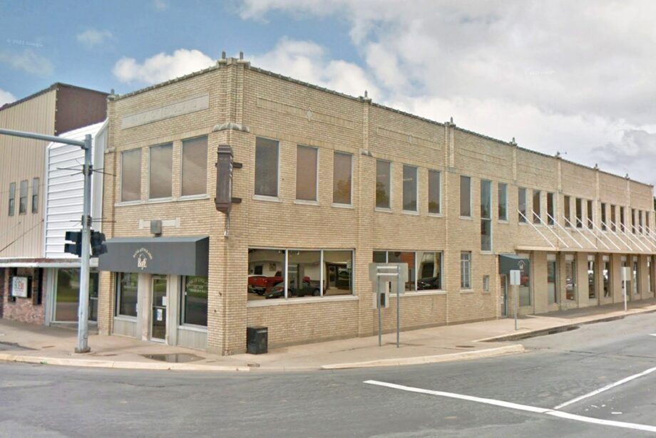 Bank of England headquarters at the Main and Fordyce streets. Since 2002, the bank has developed a billion-dollar mortgage origination business.