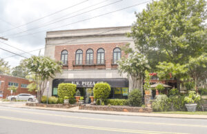 U.S. Pizza at 2700 KavanaughBlvd. in Little Rock. [Madeline Circle]