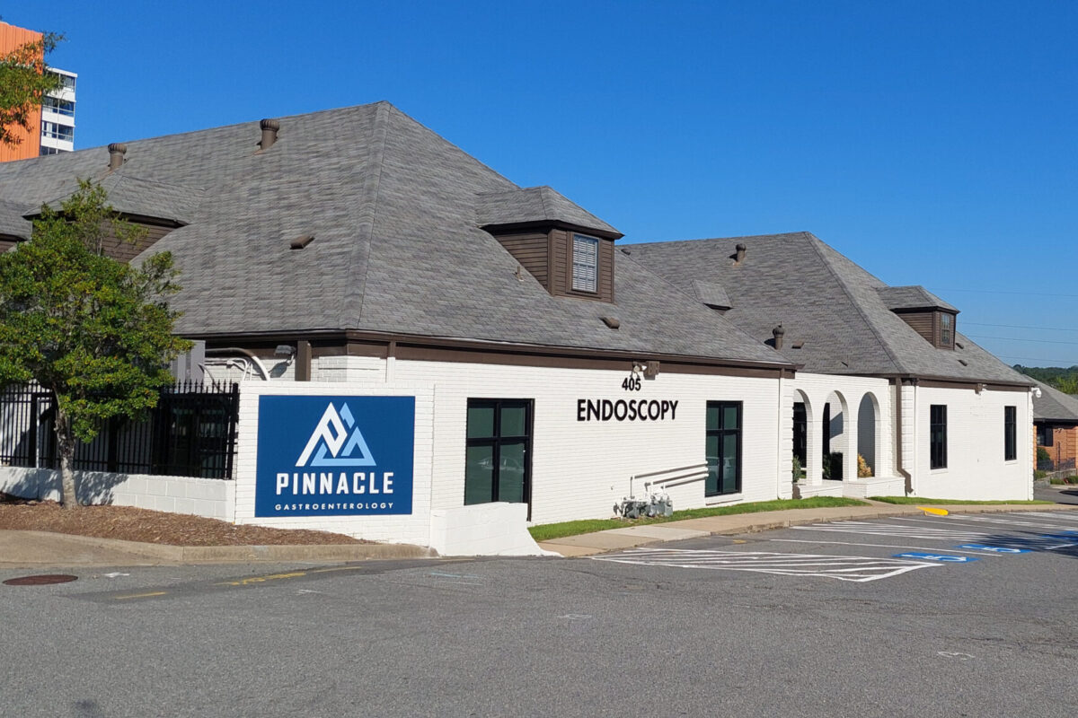 Former Gastrointestinal Center at 405-409 N. University Ave. in Little Rock. [George Waldon]