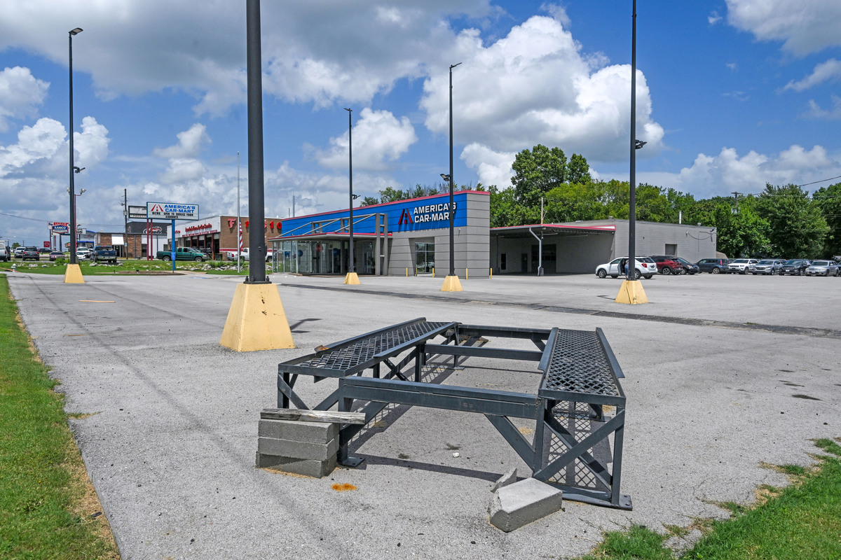 America’s Car-Mart Scrambles for Financing as Business Model Buckles
