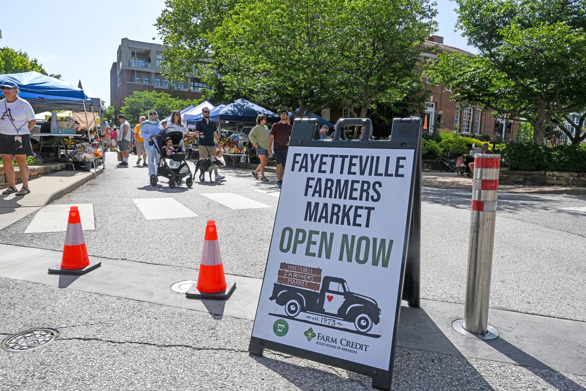 Arkansas Farmers Markets Grow Beyond Produce to Build Bigger Crowds