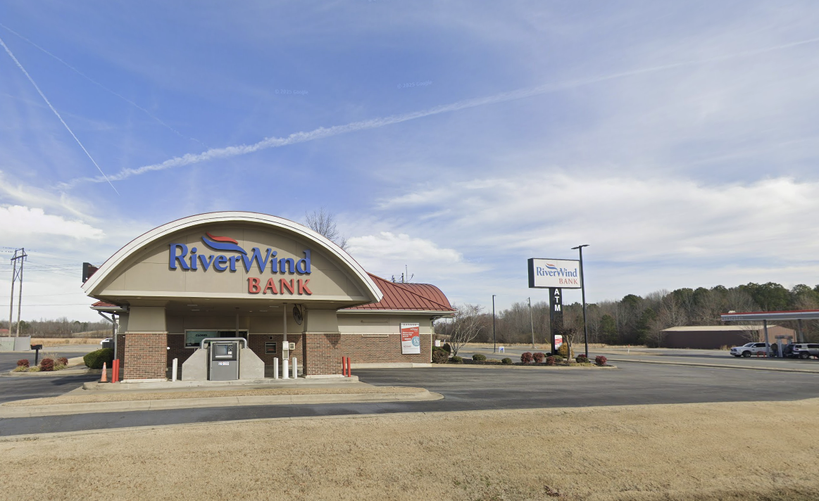 The Unsolicited Offer that Led Riverwind Bank to a Deal With FNBC Bank